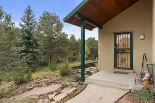 10 HOWLIN WOLF Trail Exterior Front