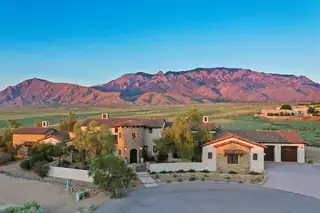 8906 Paramount Court NE, Albuquerque