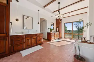 8906 Paramount Court NE Floor Plan