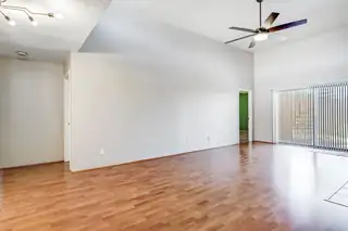 13918 Lima Place NE Living Room