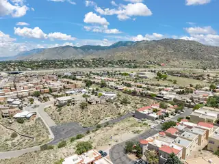 447 PINON CREEK Road SE 