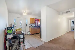 716 MARCELLA Street NE 