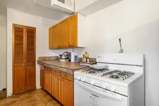 716 MARCELLA Street NE 