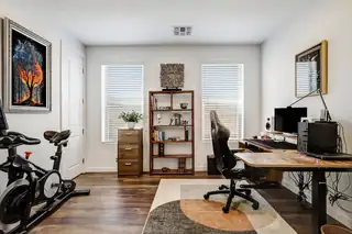 1805 SUNSET Street SE Home Office
