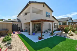 1805 SUNSET Street SE Backyard