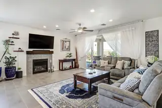 1805 SUNSET Street SE Living Room