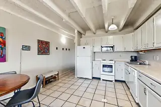 1100 ALVARADO Drive SE 211 Kitchen