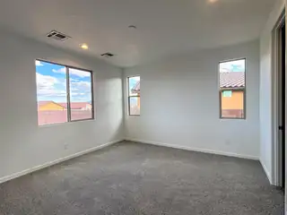 5404 Coneflower Street NE Living Room