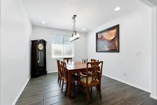 6215 BRYCE CANYON Lane NE 