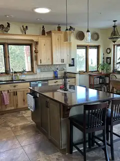 30 Skyview Lane Kitchen