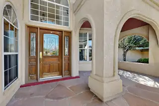 8504 SONOMA VALLEY Drive NE 