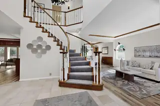 8504 SONOMA VALLEY Drive NE 