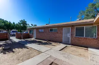 301 TENNESSEE Street SE 