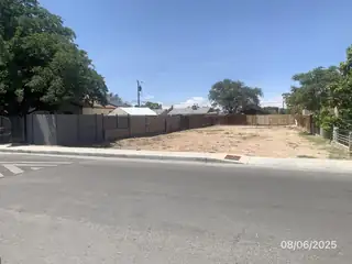 321 DALLAS Street SE 