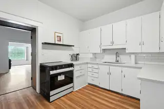 824 SILVER Avenue SE 