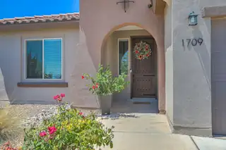 1709 TENT ROCKS Drive NW, Albuquerque