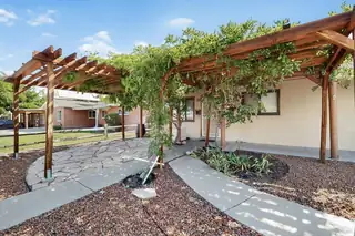 1416 KENTUCKY Street NE 