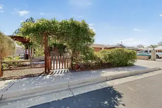 1416 KENTUCKY Street NE 