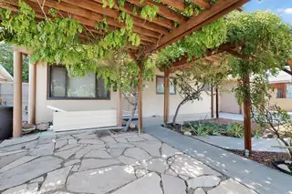 1416 KENTUCKY Street NE 