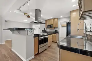 1416 KENTUCKY Street NE 