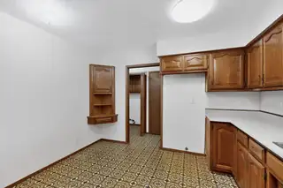 1335 Kaghan Loop Drive Kitchen