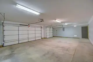 10500 Bilboa Street NW Garage