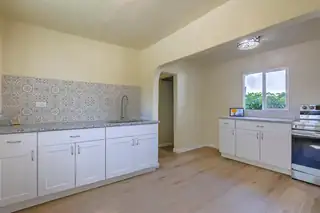 822 Lewis Avenue SW, Albuquerque 