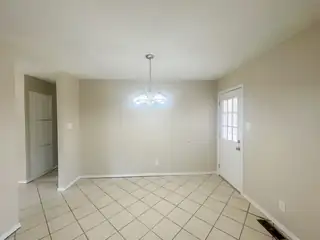 325 VERDE Drive SW Kitchen