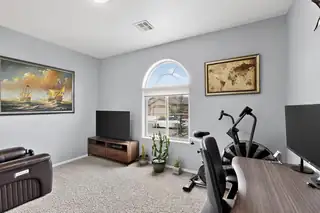 688 Amatista Lp SE Home Office