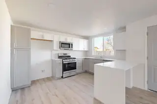 902 PALO DURO Avenue NW 