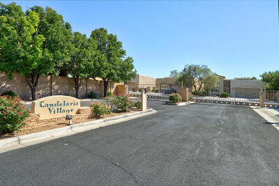 1301 VALLE Lane NW, Albuquerque 