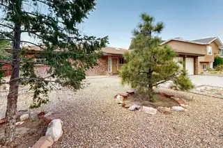 1917 Chelwood Park Boulevard NE 