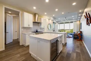 2424 LOUISIANA Boulevard NE 403 