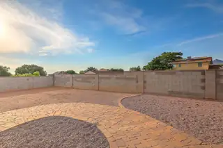 12101 EAGLE ROCK Avenue NE Patio