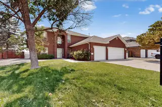 2840 W ISLAND Loop SE 