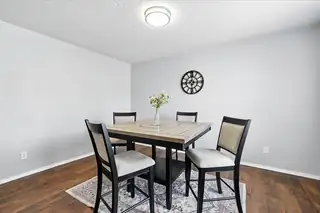 750 CREEKSIDE Avenue SW Dining Room