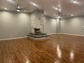 1810 BROADWAY Boulevard SE 