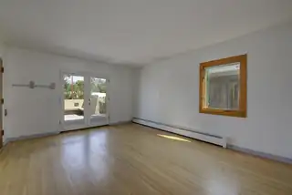 521 GRACELAND Drive SE Kitchen