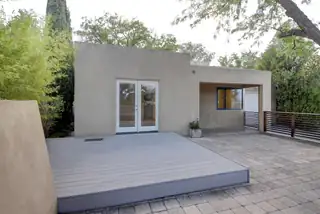 521 GRACELAND Drive SE 