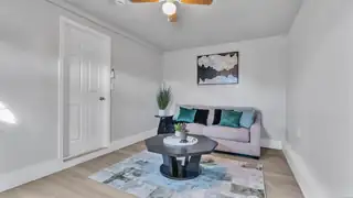 10005 LOS ARBOLES Avenue NE Exterior Front