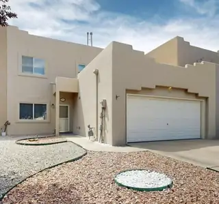 251 HENDREN Lane NE, Albuquerque