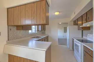 4109 LAS CIMBRAS Court SE Kitchen