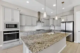 1715 Deer Valley Trail NW Kitchen