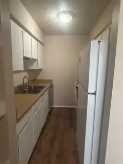 4601 CARLISLE Boulevard NE D-5 