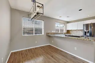 6916 LIMESTONE Avenue NE Kitchen