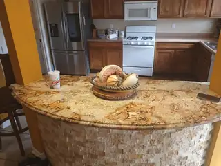 615 AVANTI Street SW 