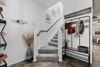 7104 Quail Hollow Lane NE 