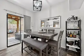 7104 Quail Hollow Lane NE 