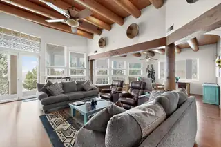 5 BASKETWEAVER Court Living Room