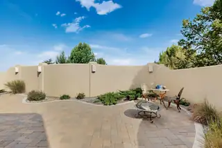 5 BASKETWEAVER Court Patio